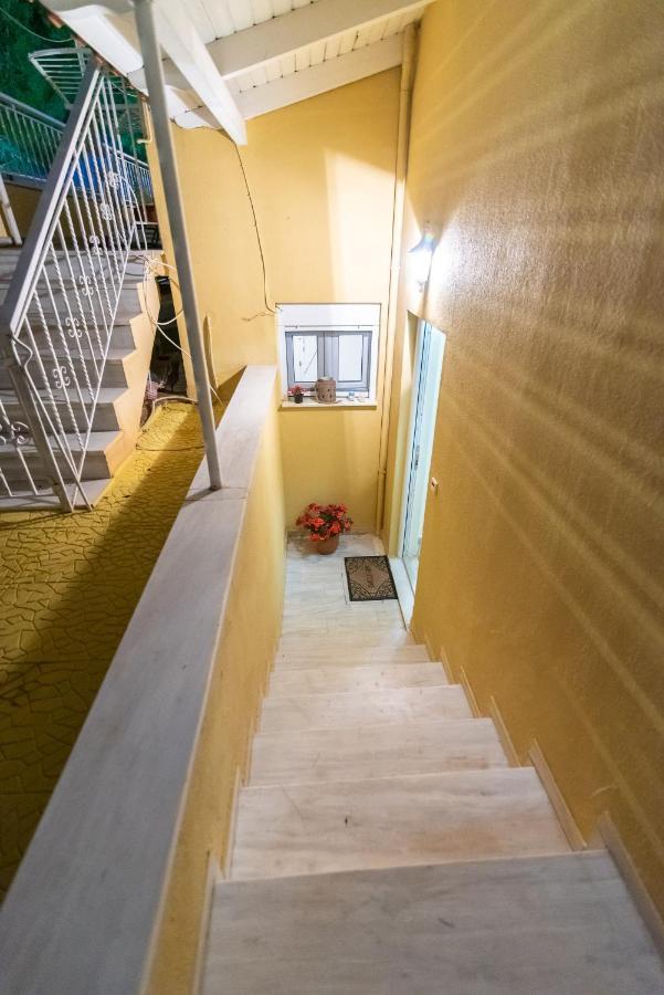 Pine Trees Apartment Preveza Ngoại thất bức ảnh
